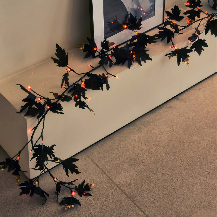 Hairui Lighted Black Maple Garland